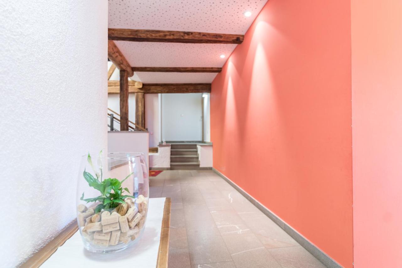 Strasserhof Tenuta-Weingut Vahrn المظهر الخارجي الصورة