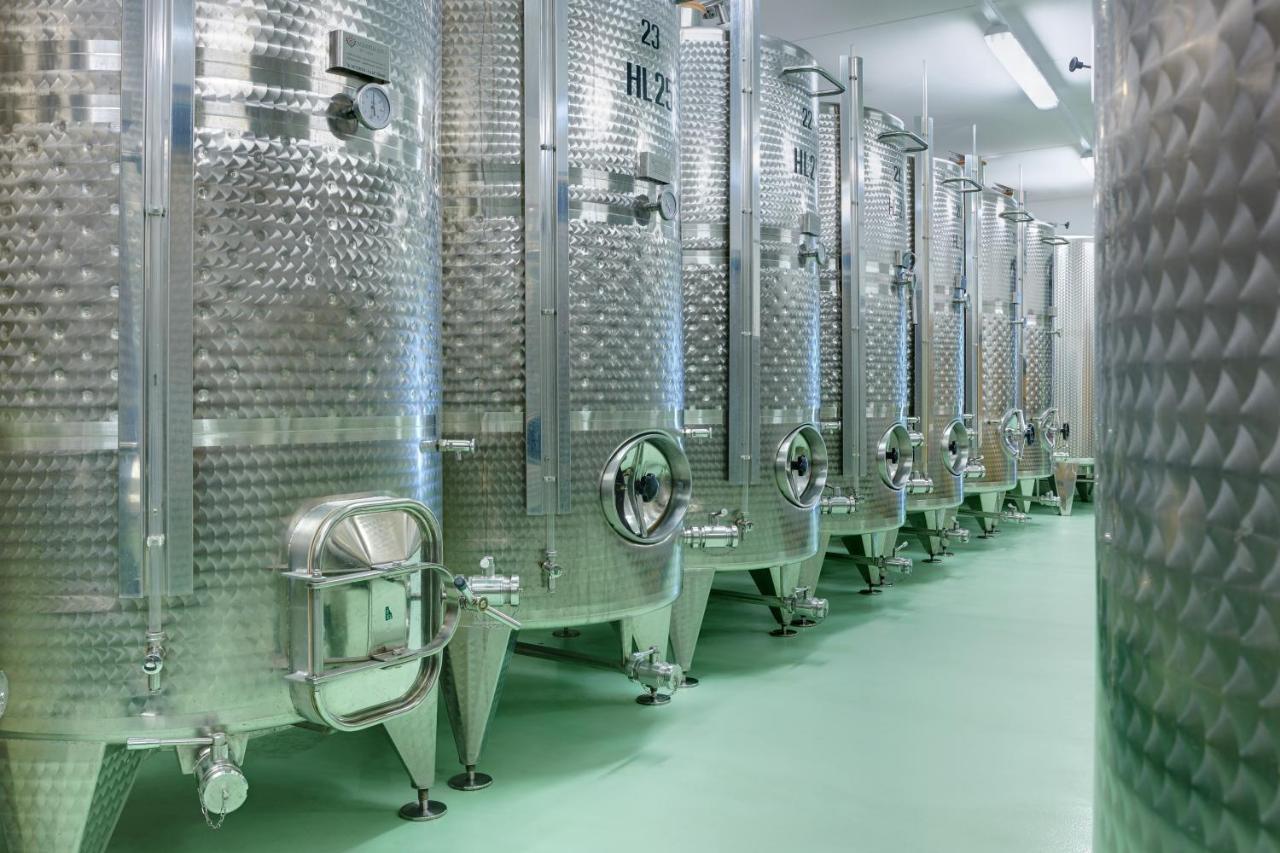 Strasserhof Tenuta-Weingut Vahrn المظهر الخارجي الصورة